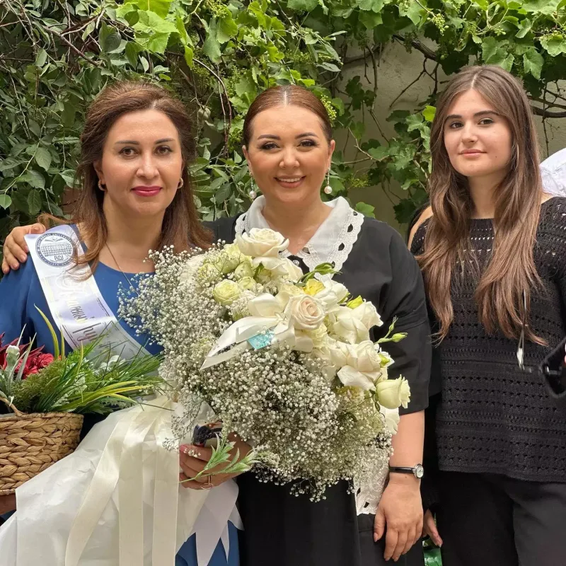 Lalənin qızı məzun oldu