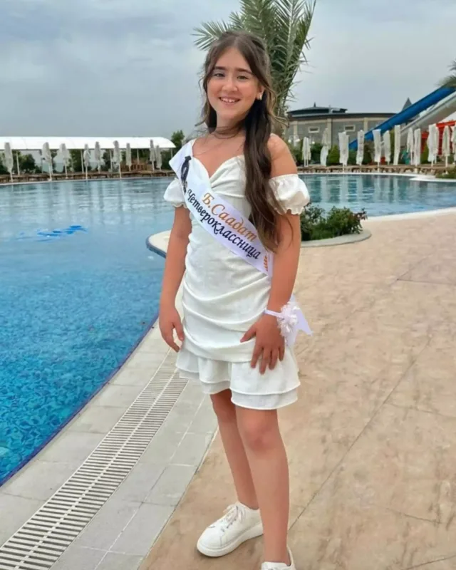 Emilin qızı da 4-cü sinifi tamamladı