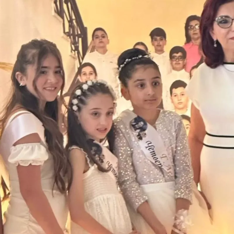 Emilin qızı da 4-cü sinifi tamamladı