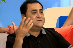 Elgiz müğənniləri tənqid etdi