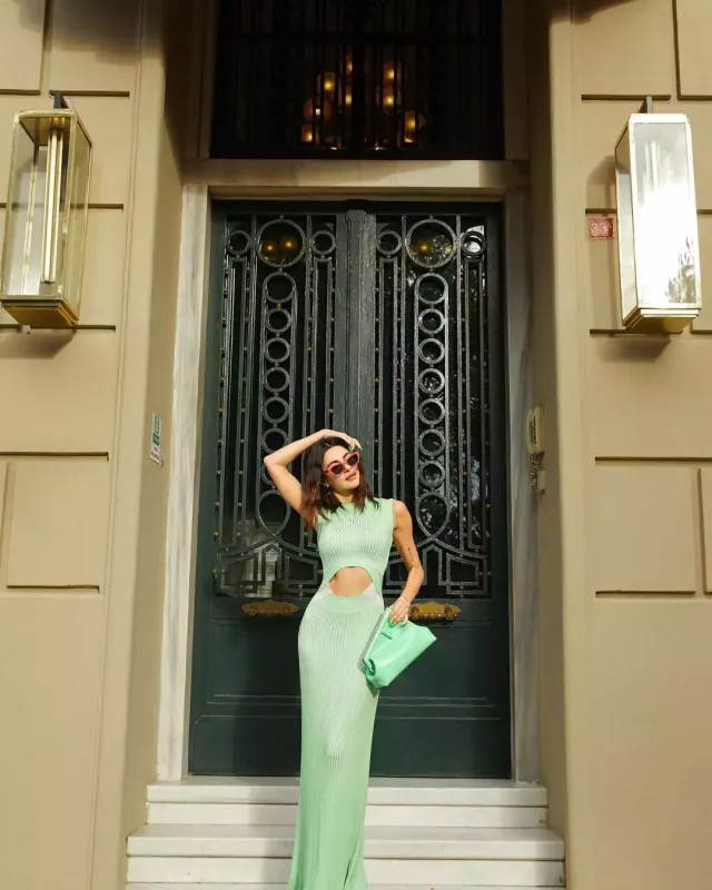 Nəsrindən italyan brendi üçün yaşıl “look”