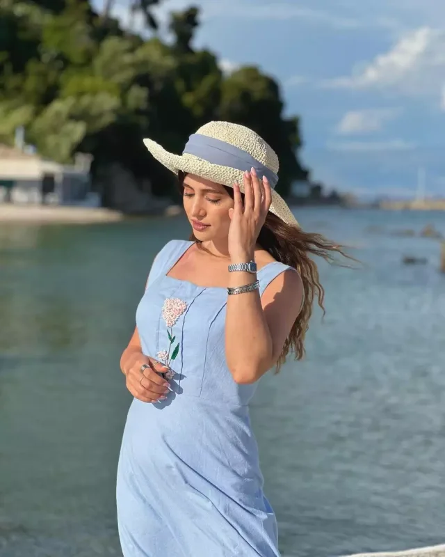 Zarinanın tətili...