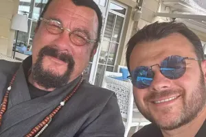 Emin məşhur aktyorla görüşdü