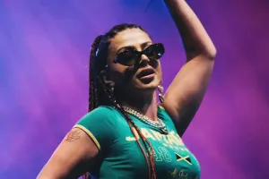 Alizade səhnəyə qayıtdı!