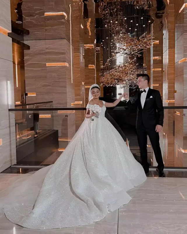 Məşhurlar TƏBİB sədrinin qızının toyunda!