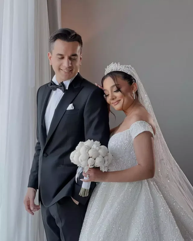 Məşhurlar TƏBİB sədrinin qızının toyunda!