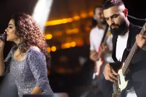 Röya ilə Rizvan izləyənləri 2000-lərə apardı