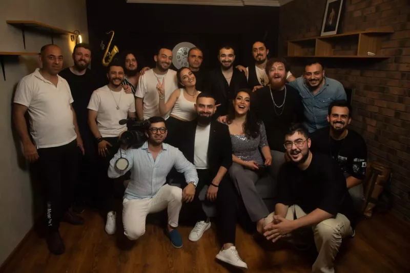 Röya ilə Rizvan izləyənləri 2000-lərə apardı