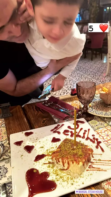 Tunar evliliyinin 5 illiyini keçirdi