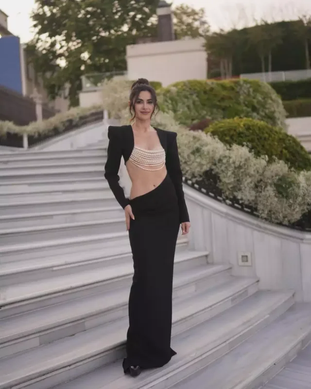 Nəsrin Edanın toyuna anası ilə getdi