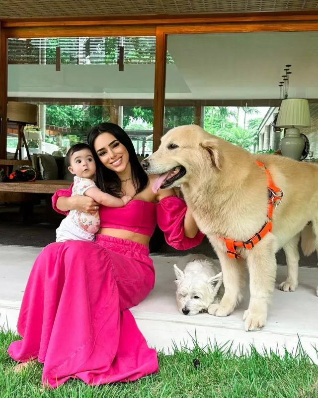 Neymar hamilə sevgilisinə xəyanət etdi