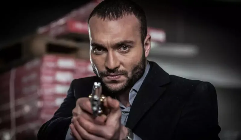 Türk aktyor qəzaya düşdü