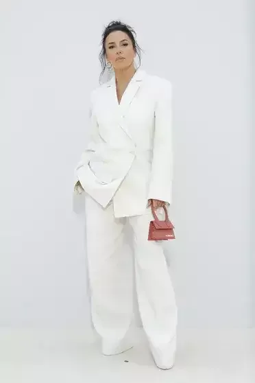 "Jacquemus" payız kolleksiyasını ulduzlar izlədi
