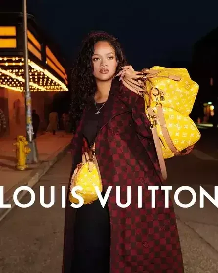 "Louis Vuitton"-nun kişi kolleksiyasının siması oldu