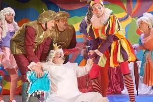 Teatrların qastrol səfərləri bayram günlərində də davam edəcək
