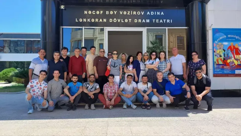 Teatrların qastrol səfərləri bayram günlərində də davam edəcək