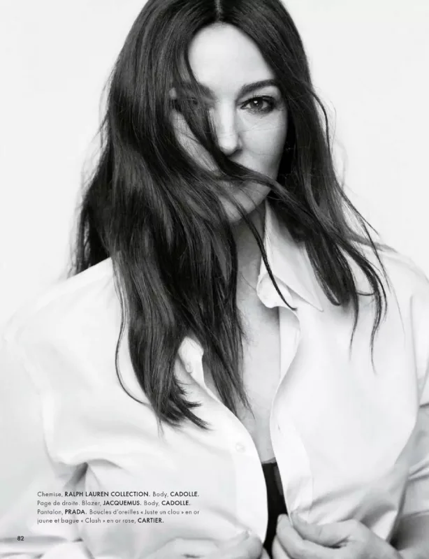 "Elle"-nin üz qabığına çəkildi