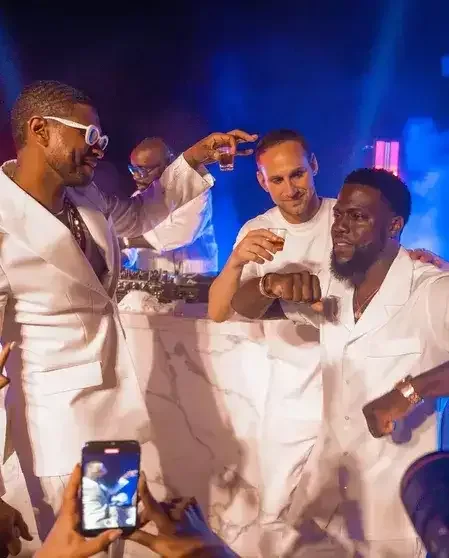 Məşhurlar "White Party"də