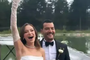 Serialda dostlaşıb evləndilər