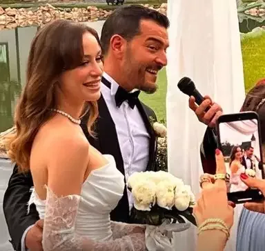 Serialda dostlaşıb evləndilər