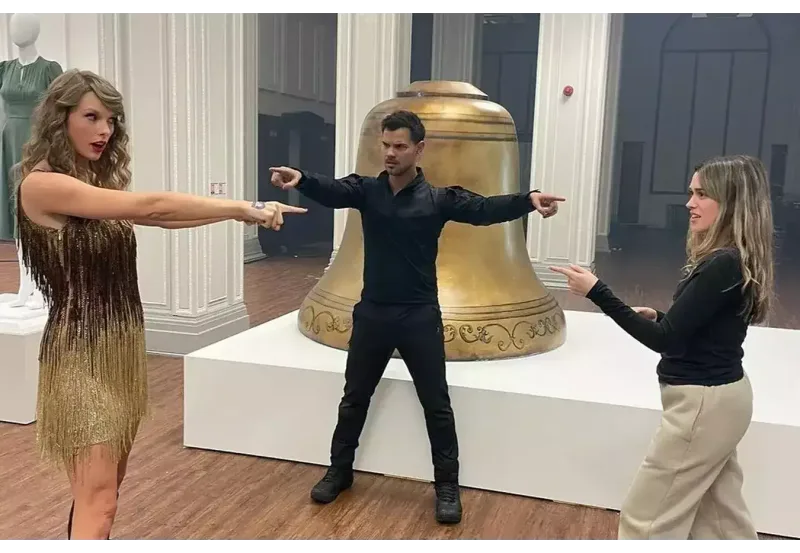 Həyat yoldaşı və keçmiş sevgilisi ilə bir arada