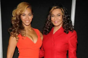 Beyonsun anasının 1 milyon dollarlıq seyfi oğurlandı