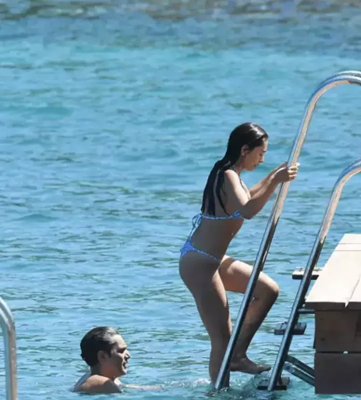 Evliliklərinin yeddinci ilini Bodrumda qeyd edirlər