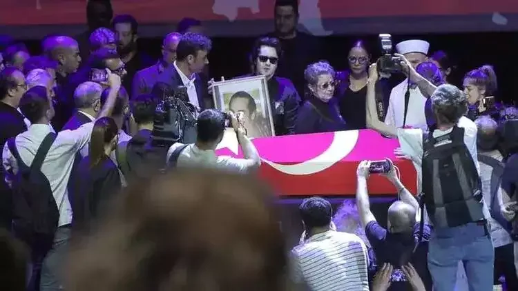 Özkan Uğurla vida mərasimi