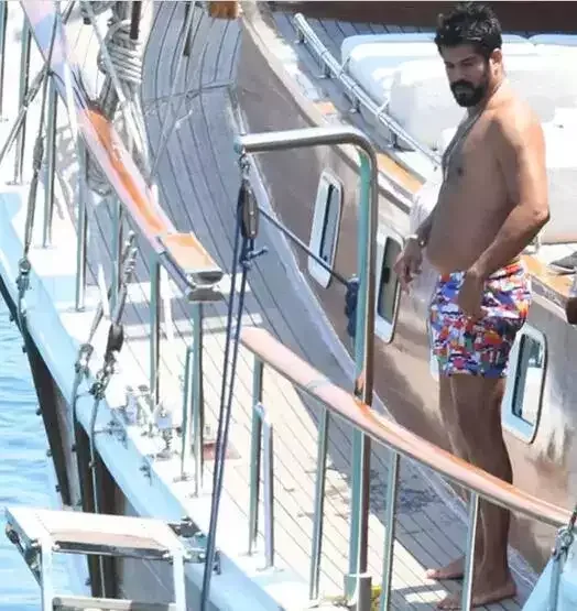 Burak Özçivit artıq çəkisi ilə gündəmdə