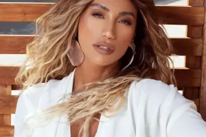 Röya: "5 ildə əziyyətlə ev tikdirdim, dedilər ki, "podarka" veriblər"