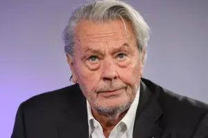 Alen Delonun baxıcısı 6 saat dindirildi