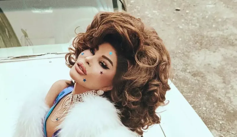 Aygün Kazımova fərqli obrazda