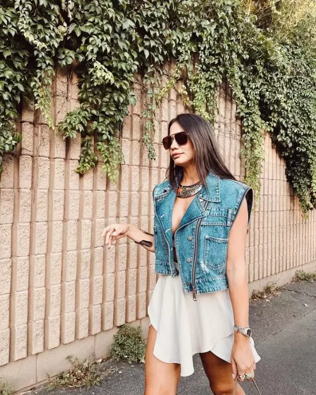 Jiletinin qiyməti 15 min, ayaqqabısı 20 min