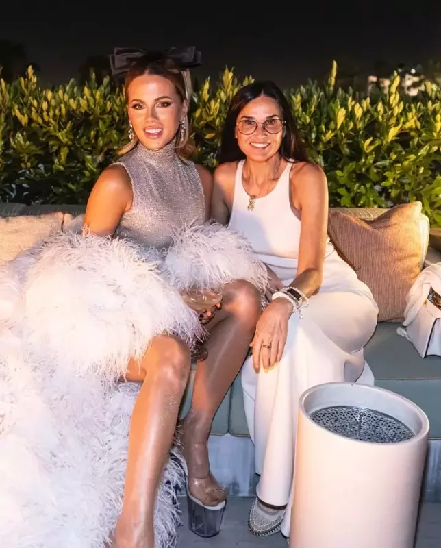 50 yaşını qeyd etdi, görənlər inanmadı