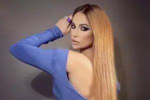 Nigar hovuzdan olan videosunu paylaşdı