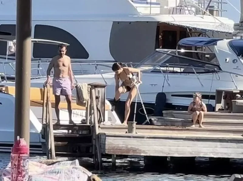 Berenin əsa ilə dəniz keyfi