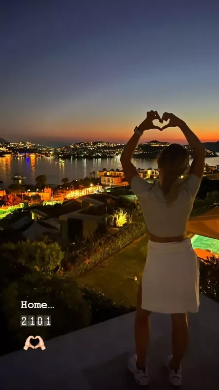 Evinin mənzərəsi heyran etdi - Şəhər ayaqlarının altında