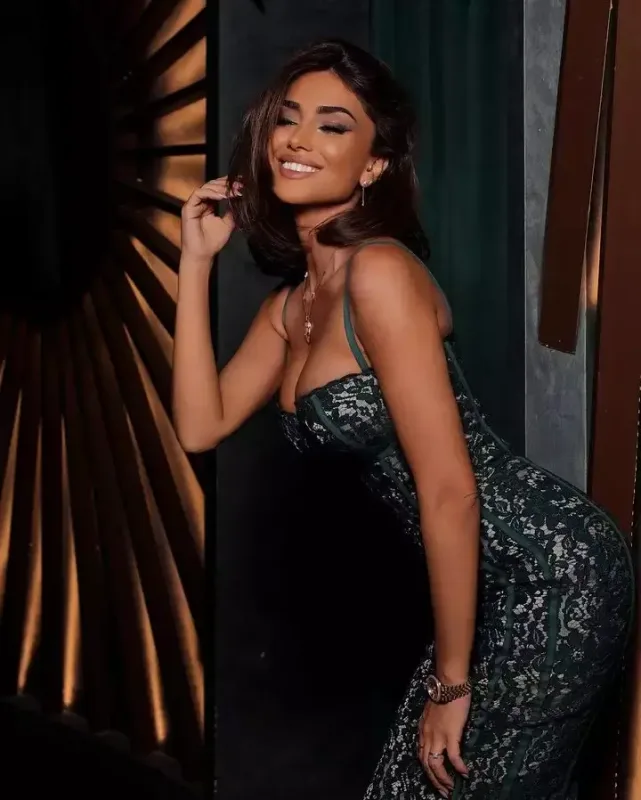 "Edəcəklərim qarşısında şeytan əlimi öpər"