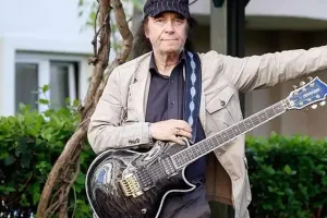 Türk rok musiqisinin əfsanəsi vəfat etdi