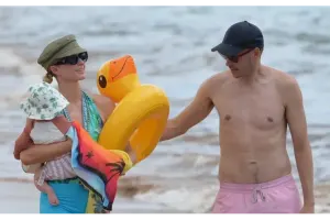 Meşə yanğınlarının baş verdiyi Havayda istirahət edir