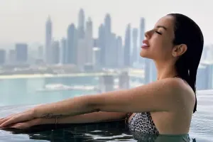 Nagehan hədələdi: "Evli kişilərlə danışan yazıqlar..."