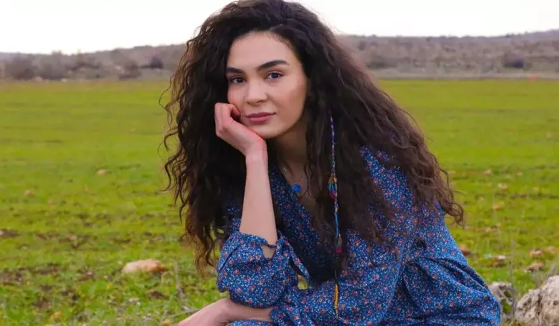 Bikinili fotolarını paylaşdı