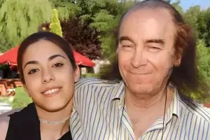 Məşhur musiqiçinin məzarını səhv saldılar