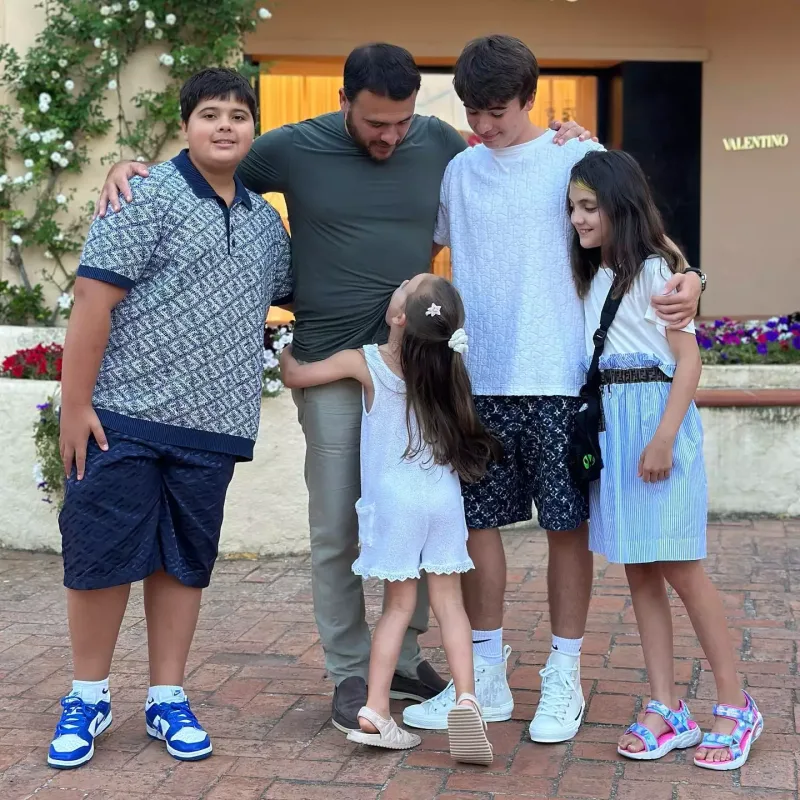 Emindən övladları ilə bağlı paylaşım