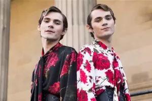 "Eurovision"da istifadə etdikləri gitaranı satışa çıxardılar