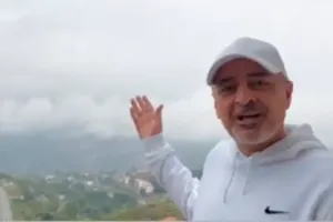 34 il sonra Laçında