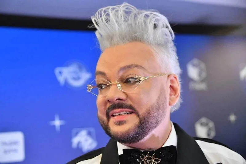 Avtomobil yuyan uşağa 25 min verdi