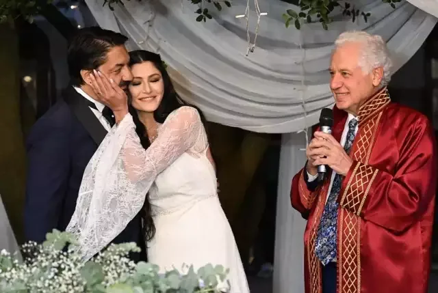 "Ferhunde" ərə getdi: Toydan fotolar