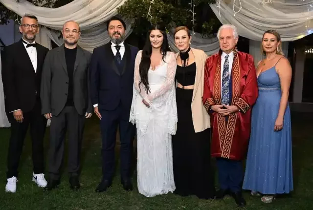 "Ferhunde" ərə getdi: Toydan fotolar