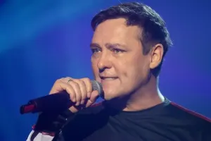 Məzarı üstündə 10 milyonluq heykəl